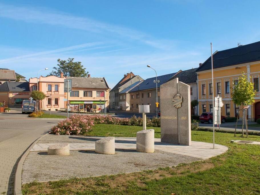 V Podzamci
